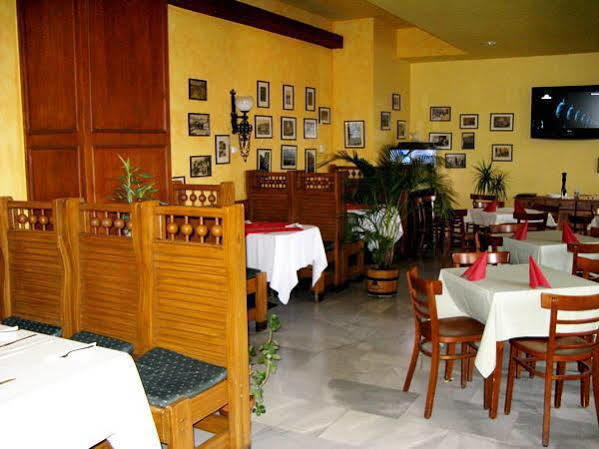 Hotel Rila Будапешт Ресторан фото